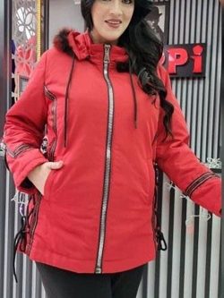 Kırmızı Spor Kapüşonlu Kadın Mont